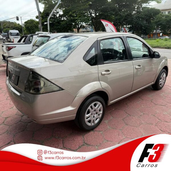 Fiesta 1.6 Sedan 2013 Completo (117.000 km) - Image 3
