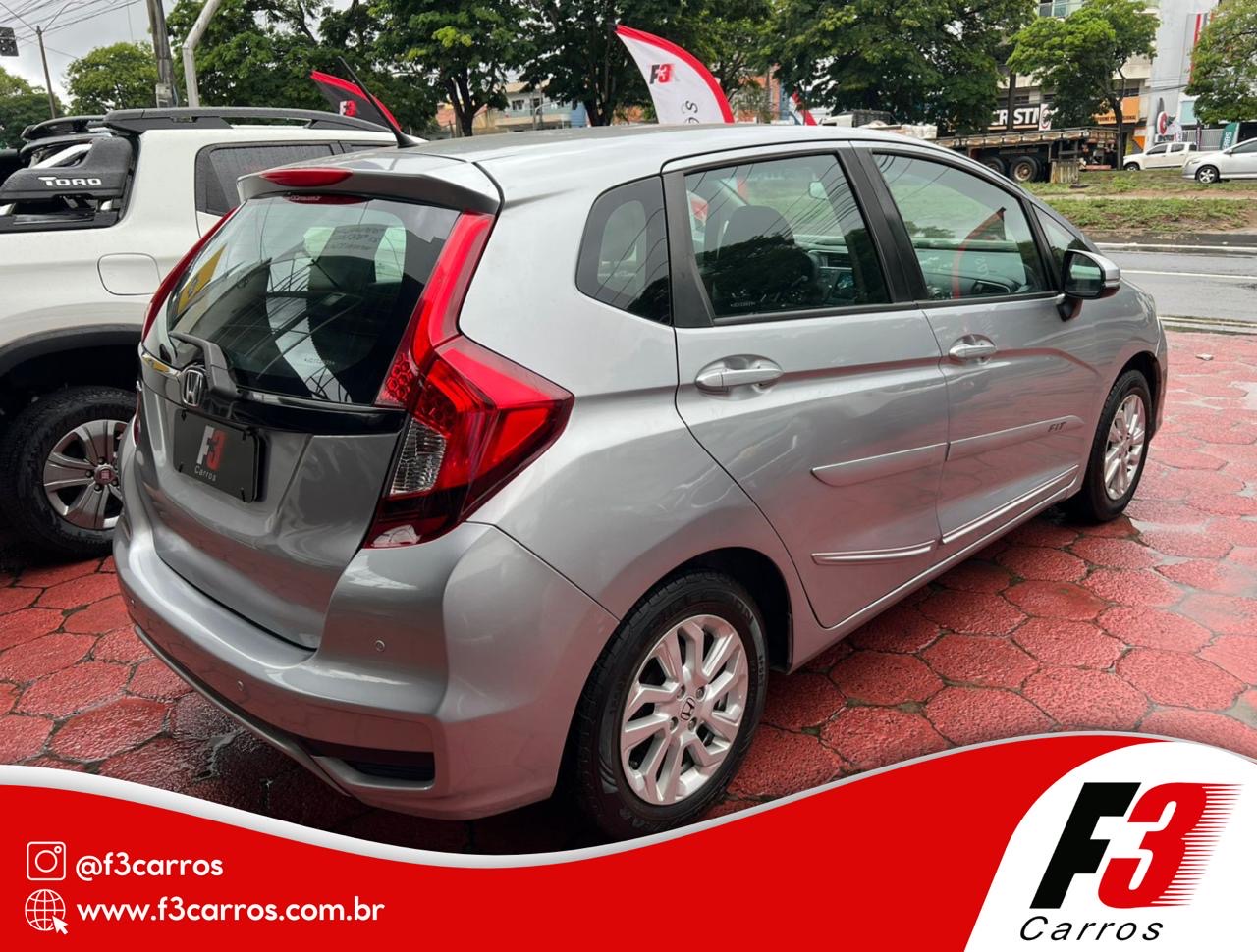 65d7db7b 1792 412f b4a9 b06a1611b889 - Honda Fit 1.5 LX 2018 Automatico (68.000km)