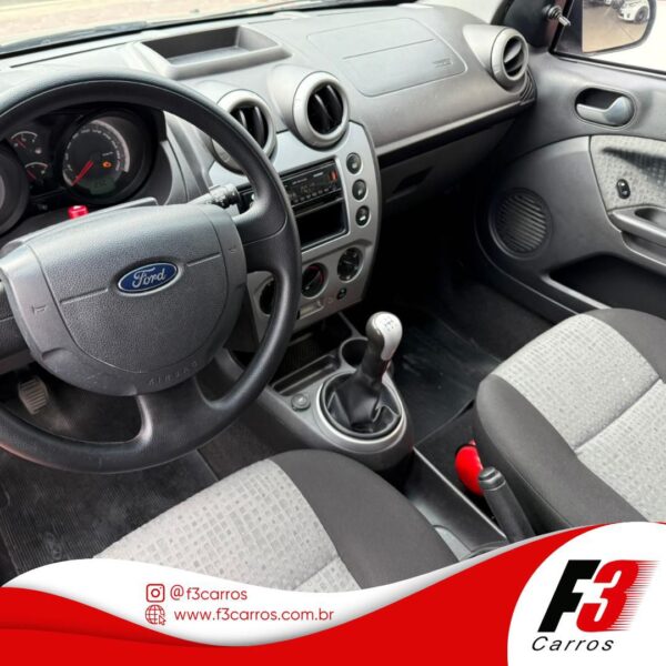 Fiesta 1.6 Sedan 2013 Completo (117.000 km) - Image 5